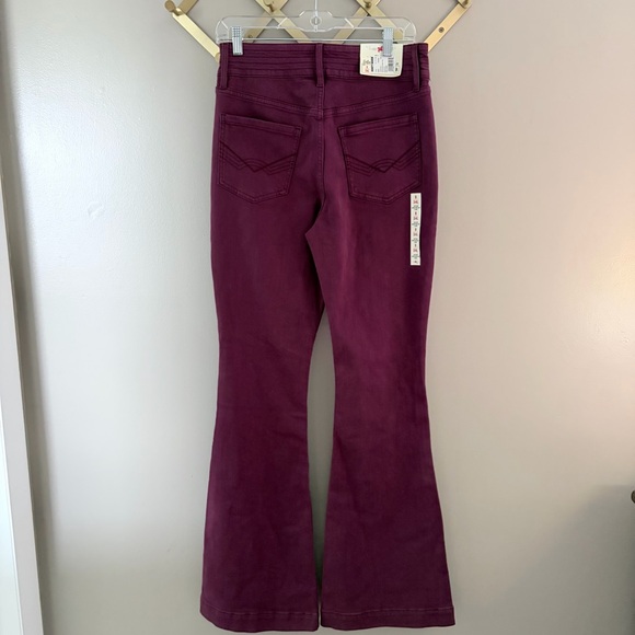 NWT Idyllwind Outlaw Burgundy Super High Rise Flare Jeans - Picture 2 of 7